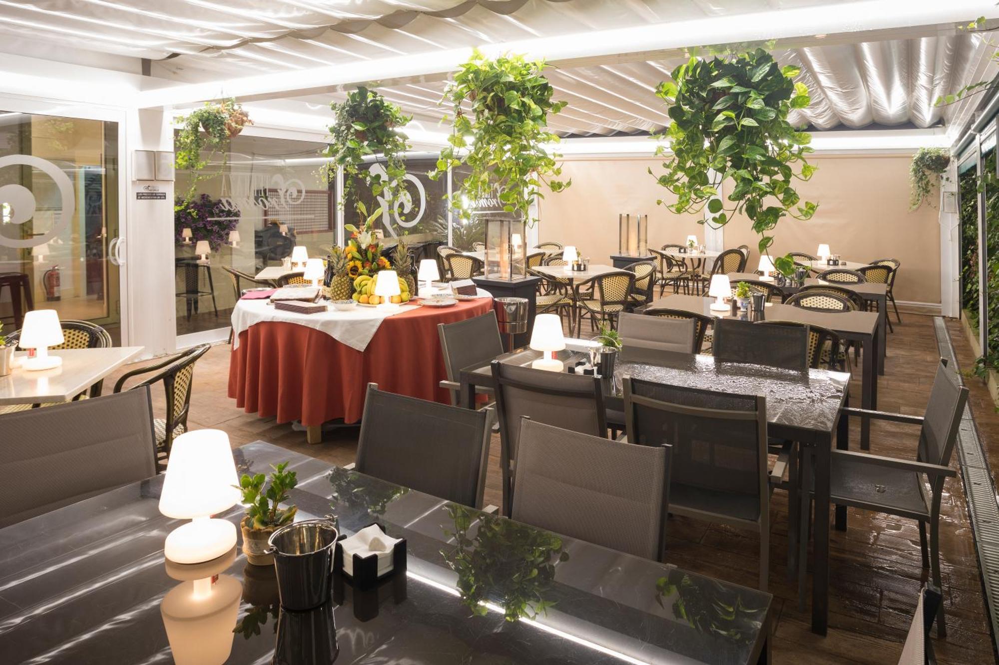 Hotel Roma ساريا المظهر الخارجي الصورة