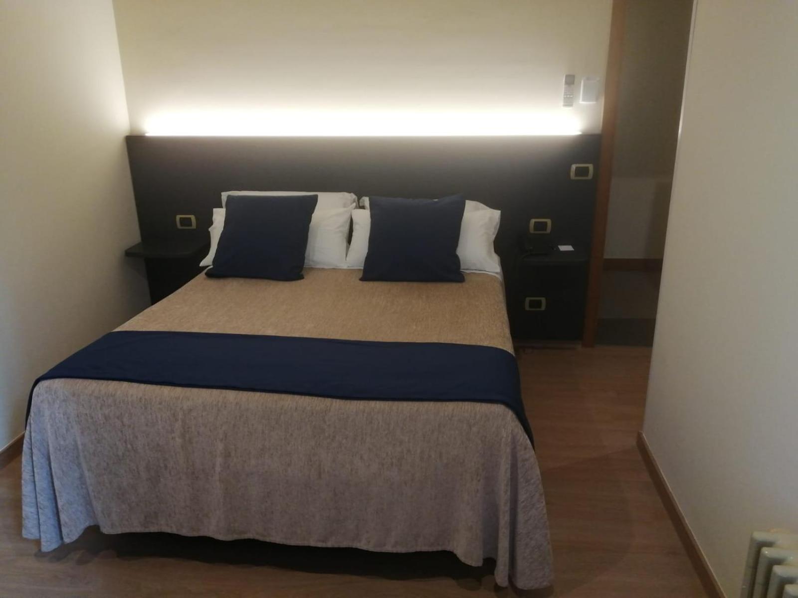 Hotel Roma ساريا المظهر الخارجي الصورة