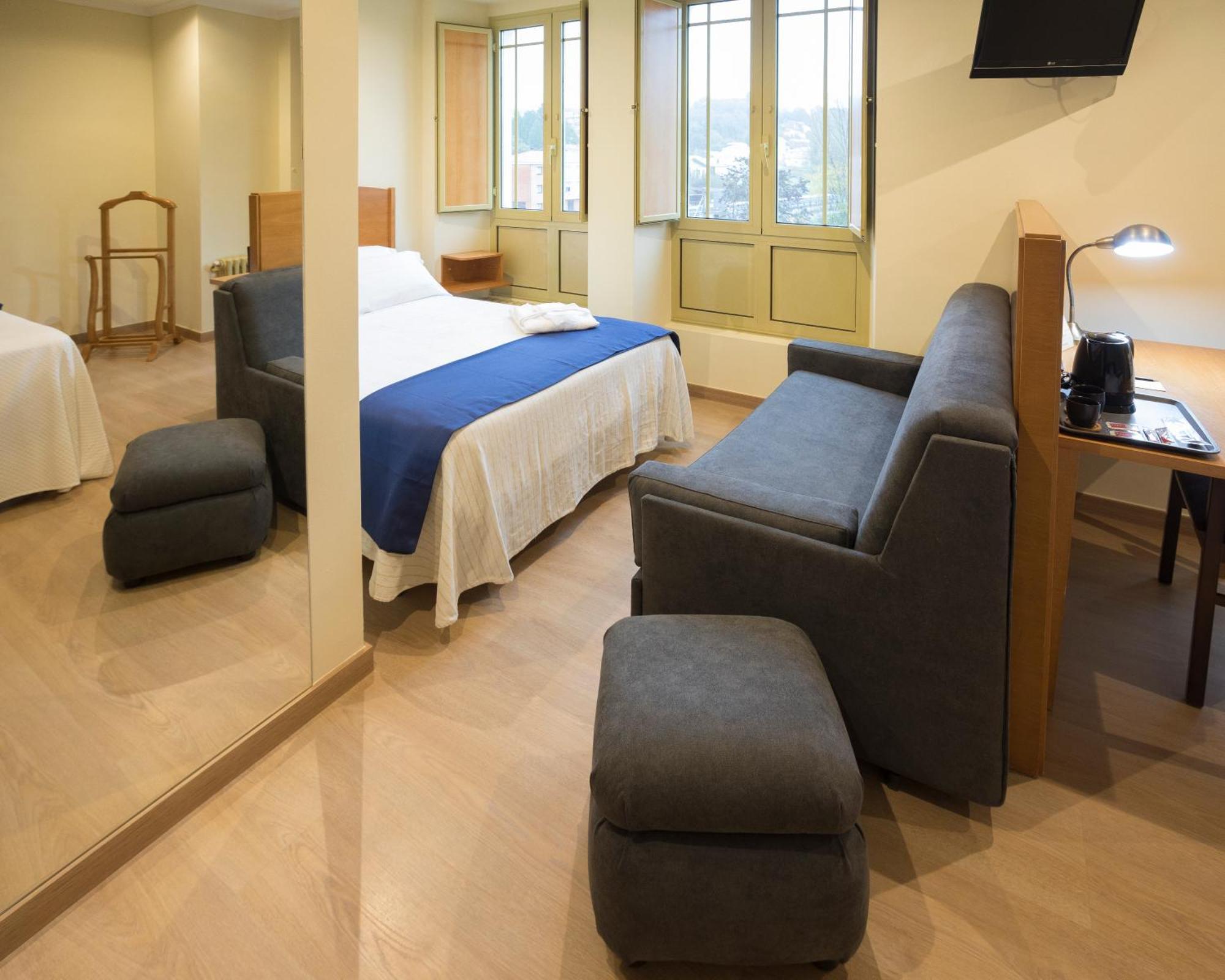 Hotel Roma ساريا المظهر الخارجي الصورة