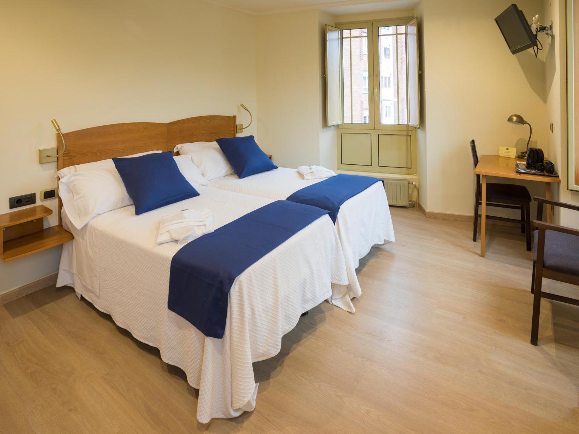 Hotel Roma ساريا المظهر الخارجي الصورة