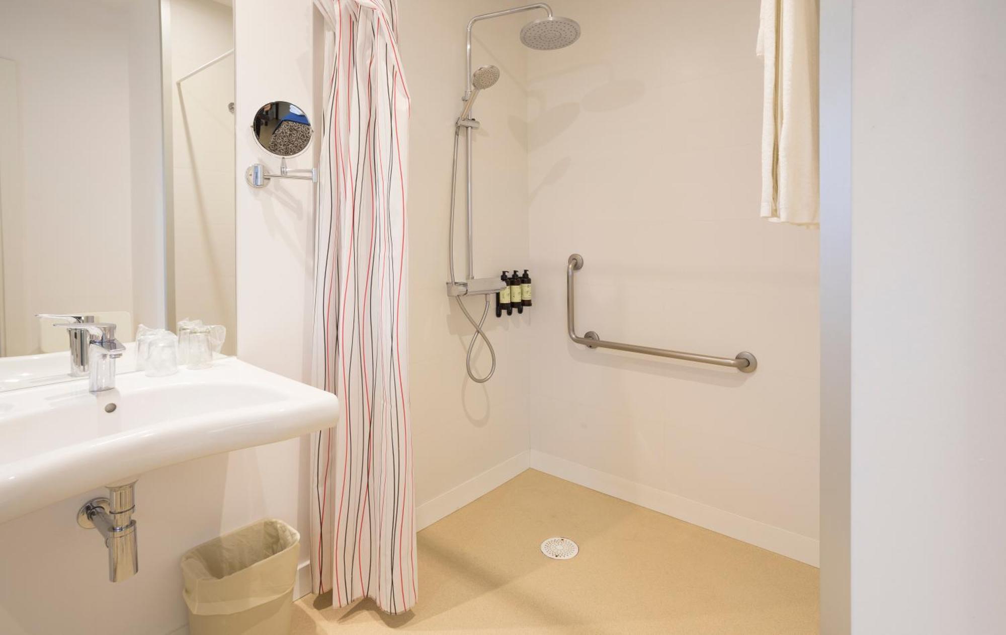 Hotel Roma ساريا المظهر الخارجي الصورة