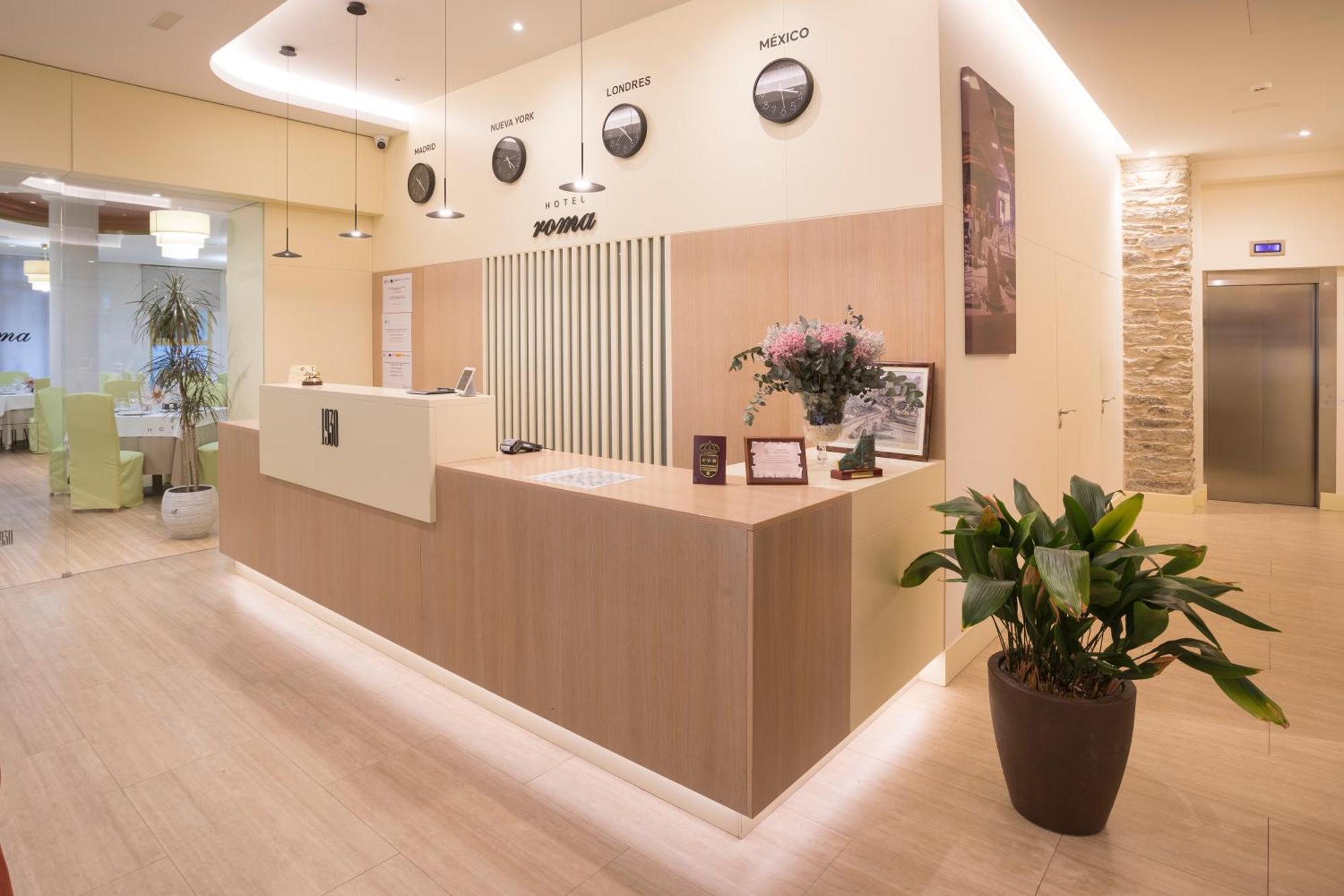 Hotel Roma ساريا المظهر الخارجي الصورة